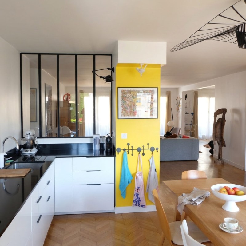 Cuisine ouverte avec verrière